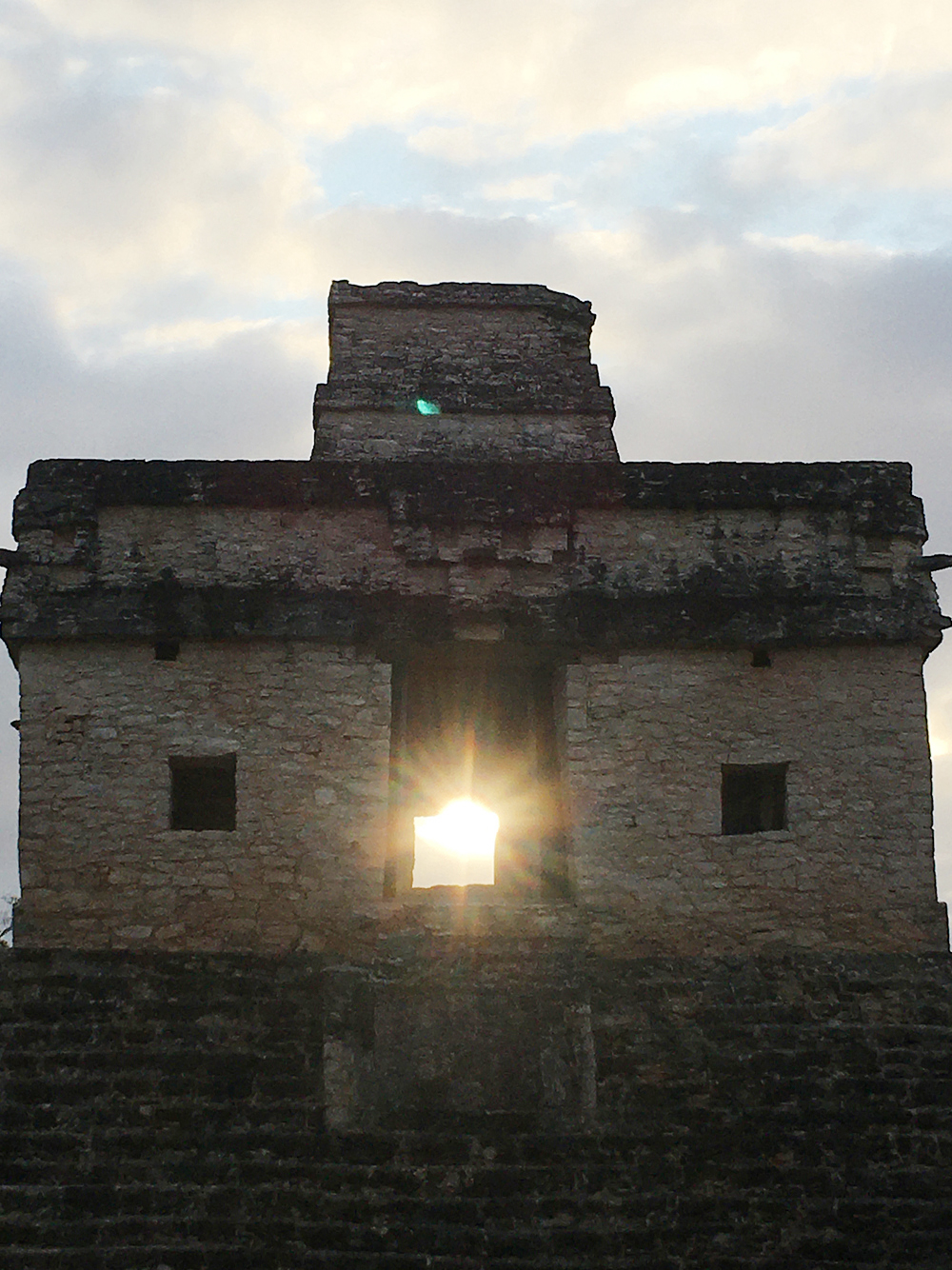 El “rostro” del Sol se deja ver en zona arqueológica del sureste de México