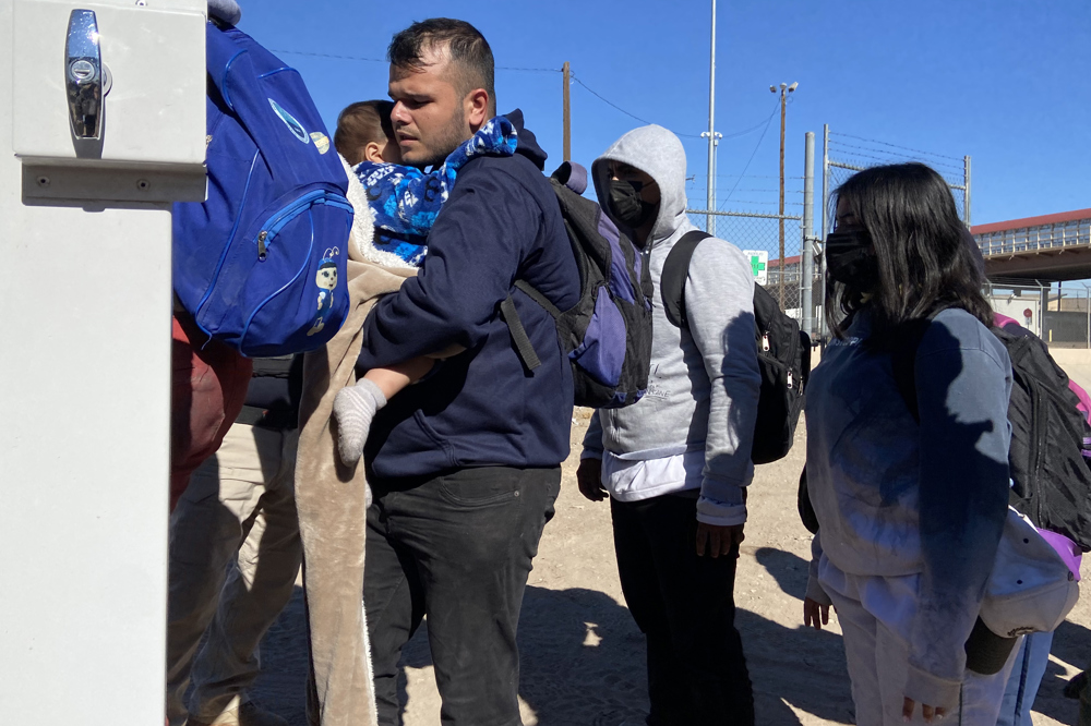 Republicanos presentan proyecto de ley migratorio que restringe el asilo