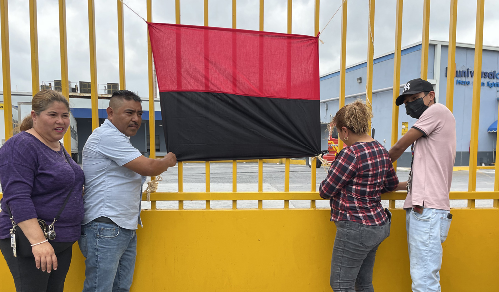 Obreros de maquila en frontera México-EE.UU. ejercen derechos y van a huelga