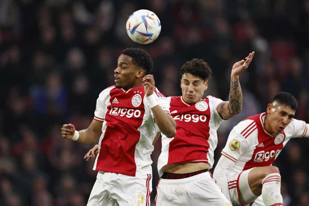 3-1. Jorge Sánchez devuelve al Ajax al segundo puesto