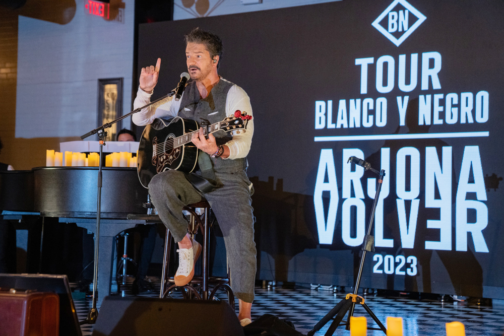 El cantautor Ricardo Arjona anuncia concierto en Puerto Rico