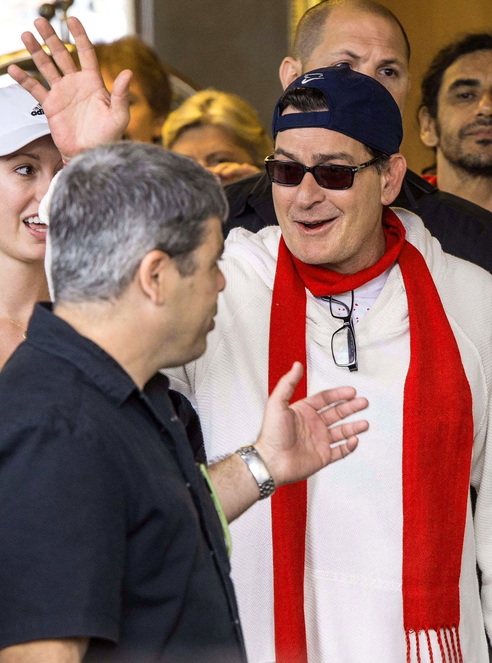 Charlie Sheen y Chuck Lorre olvidan rencillas para volver a trabajar juntos