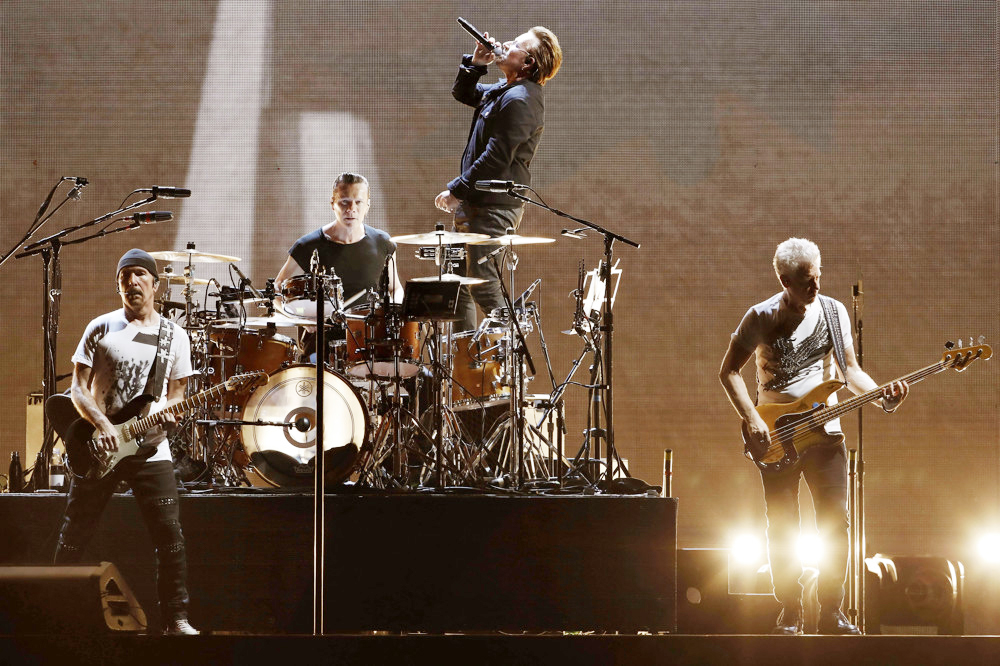 Documentales de U2, Cyndi Lauper y Carlos Santana destacados en Tribeca