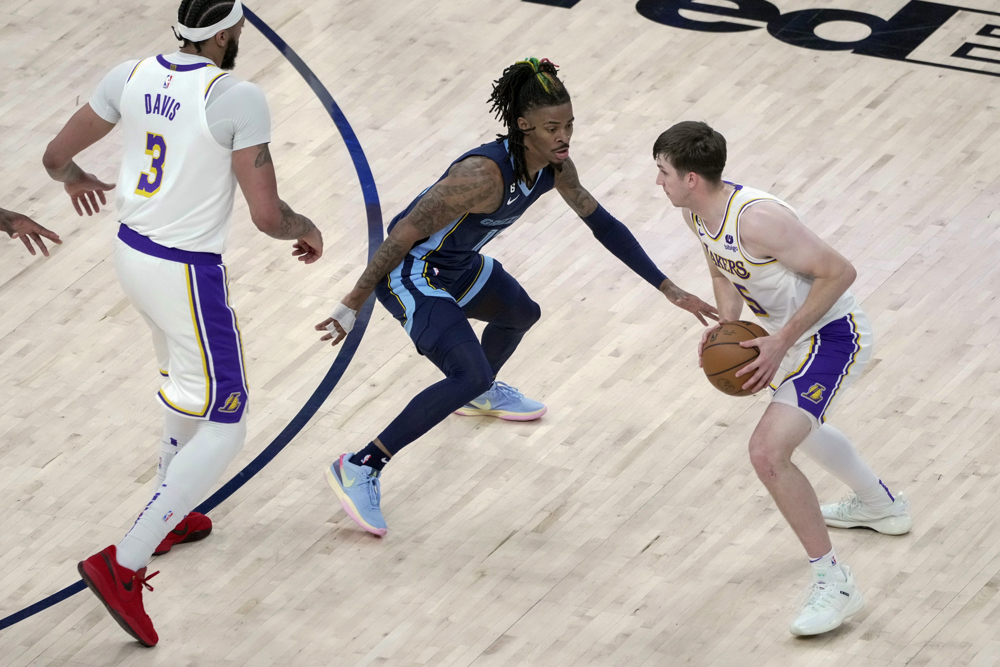 112-128: Lakers se anotan el primer asalto y Morant se lesiona en Grizzlies