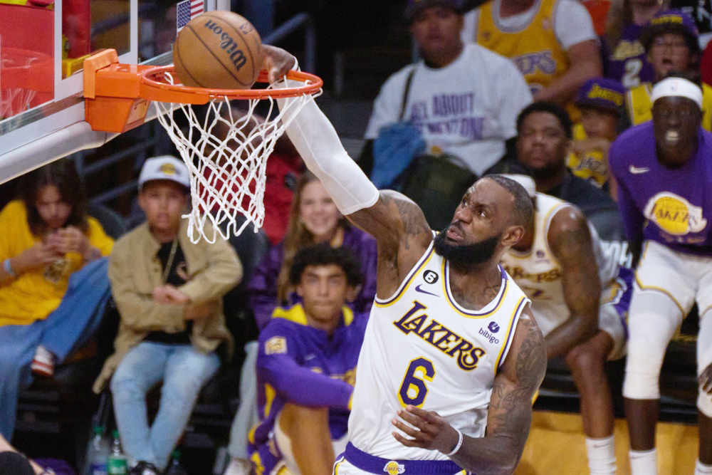 111-101: Lakers destrozan a Grizzlies con un huracán en el primer cuarto