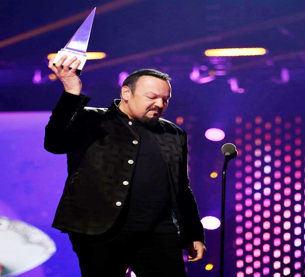 Pepe Aguilar homenajeado en los Latin American Music Awards 2023