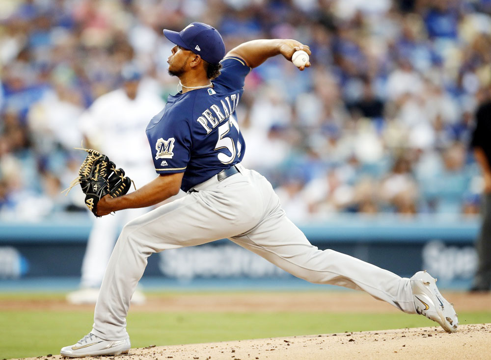El dominio de Peralta y un ‘grand slam’ de Turang marcan el triunfo de los Cerveceros