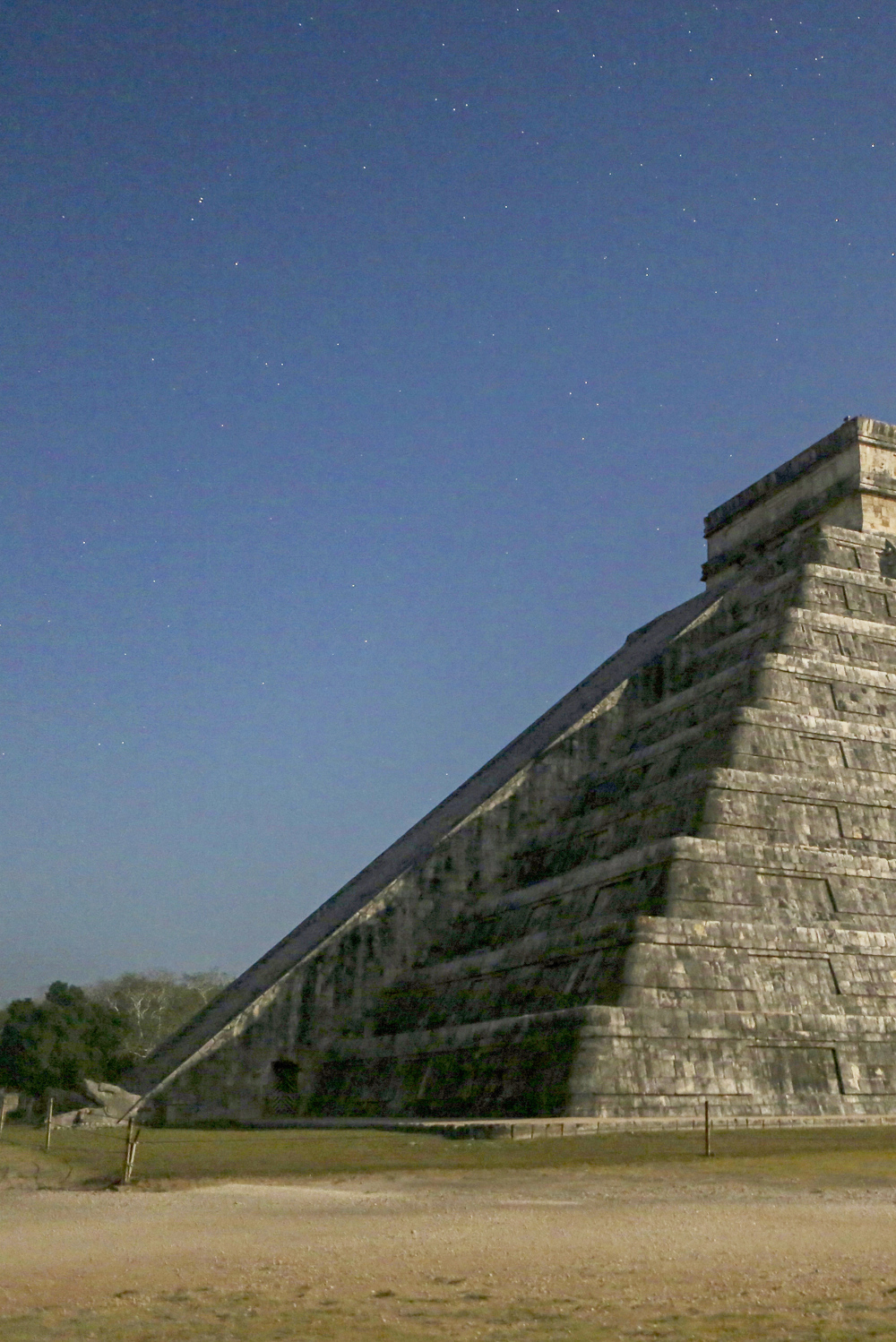 Fenómeno lunar de la serpiente de plata llega a la mexicana de Chichén Itzá