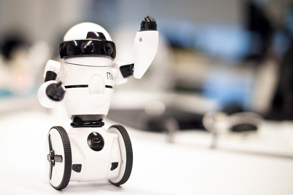 Jugar contra robots podría hacer que el cerebro humano trabaje más