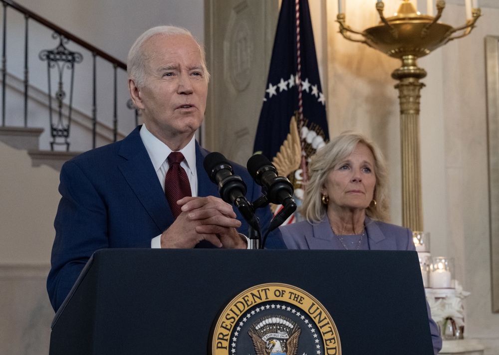 Biden presenta a un general afroamericano para liderar el Estado Mayor Conjunto de EE.UU.
