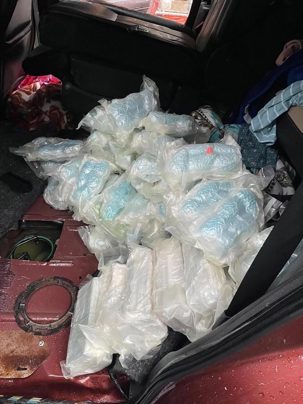 Fentanilo en los tanques de combustible, nuevo método del narcotráfico