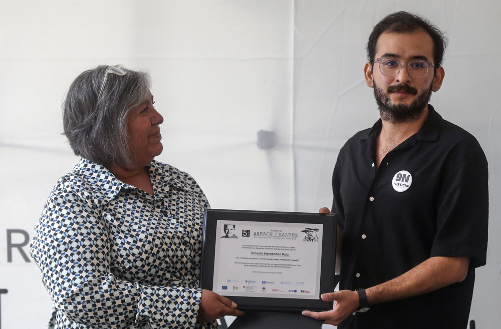 El mexicano Ricardo Hernández, ganador de un premio de periodismo “que no debería existir”