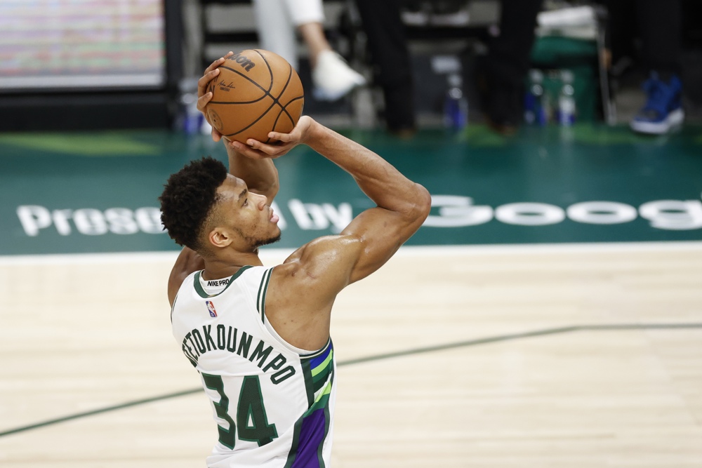 Antetokounmpo, Doncic, Embiid, Tatum y Gilgeous-Alexander, el quinteto del año en la NBA