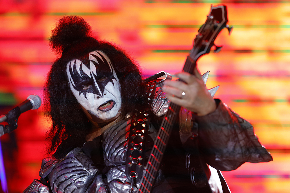 Gene Simmons, vocalista de Kiss, lanza casa productora de cine junto a Gary Hamilton