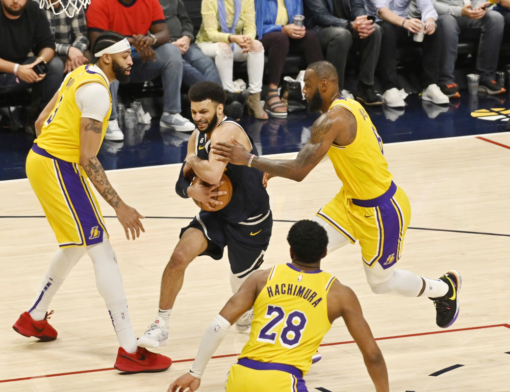 Lebron James: “Hasta que te ganen cuatro veces hay que tener confianza”