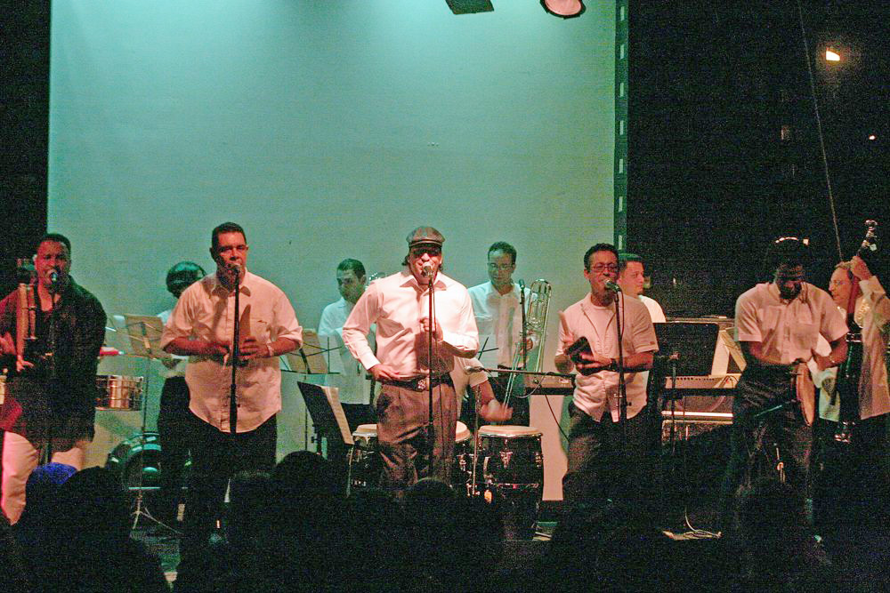 El grupo puertorriqueño Plena Libre celebra 30 años de carrera musical con un nuevo álbum