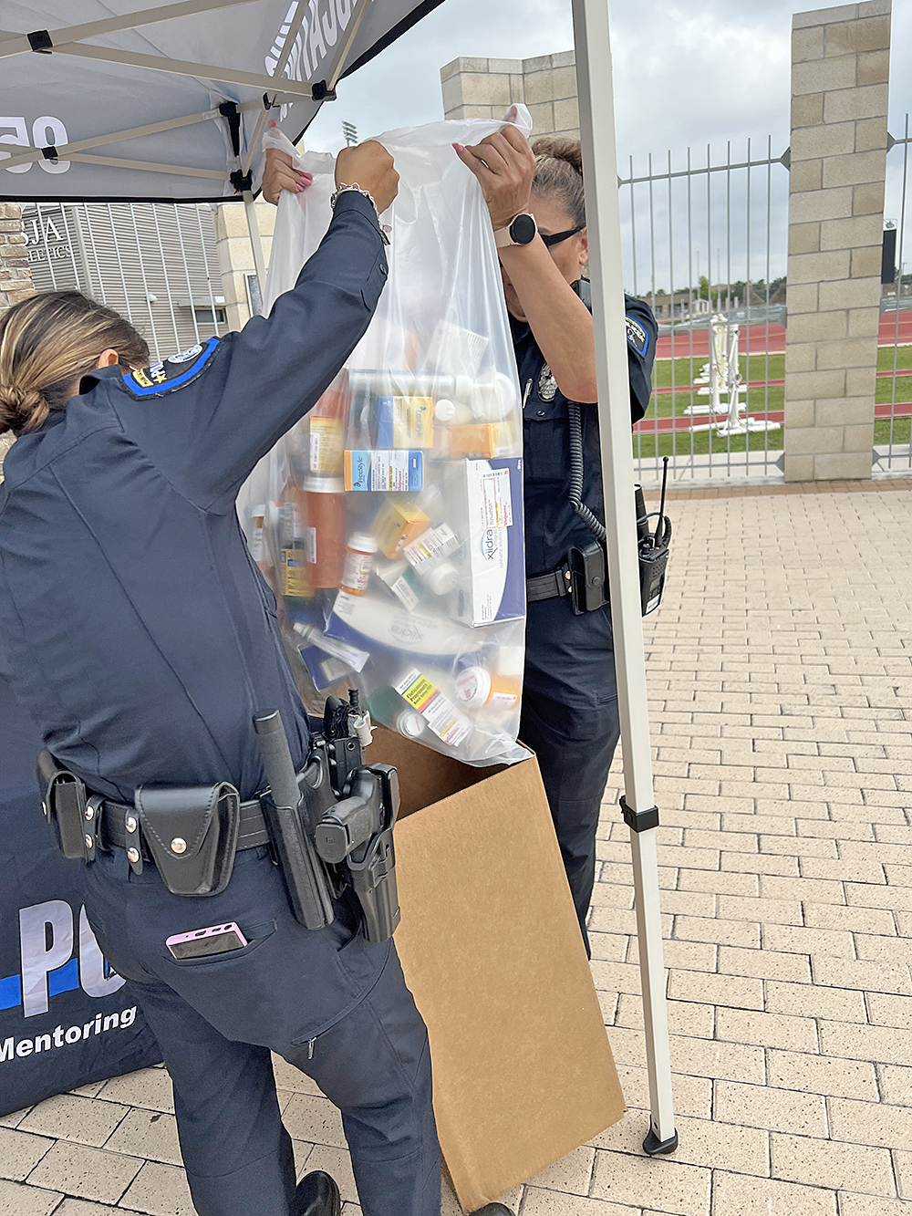 Policía de PSJA ISD participa en campaña de eliminación de medicamentos no utilizados