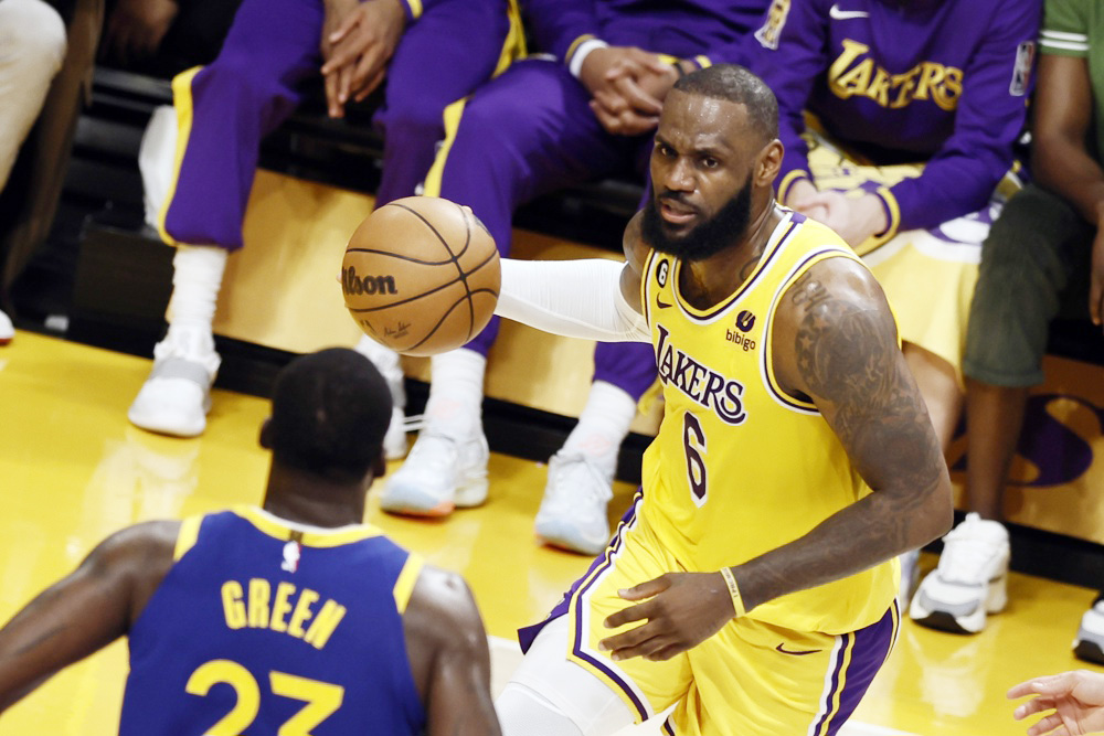 104-101. Walker hace de héroe inesperado y los Warriors quedan al borde del KO
