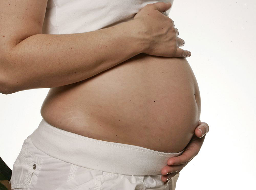 Problemas del parto por males cardiacos afectan desproporcionadamente a madres latinas