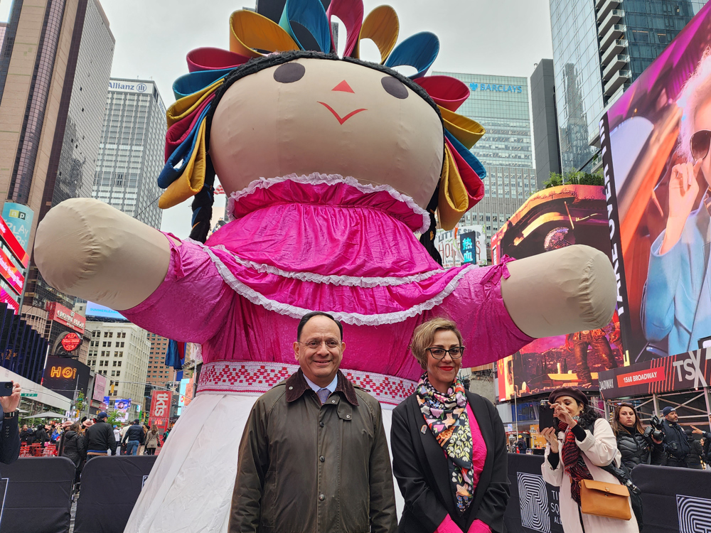 Nueva York recibe a Lelé, la muñeca más representativa de México