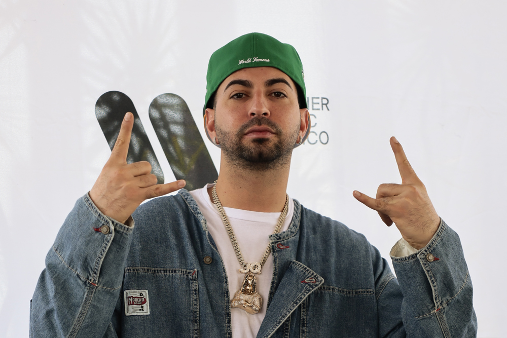El cantautor Justin Quiles quiere “nadar en las aguas” de los corridos tumbados