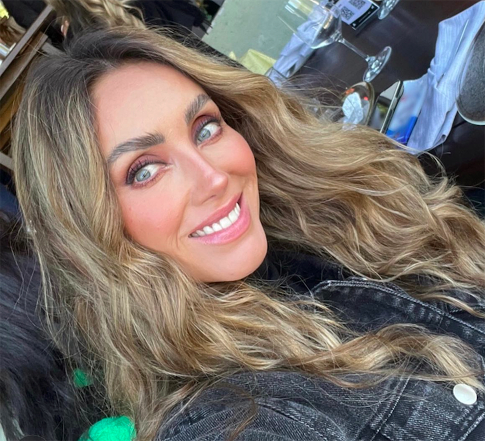 Anahí sufre accidente al perforarse uno de sus oídos que no le permite escuchar