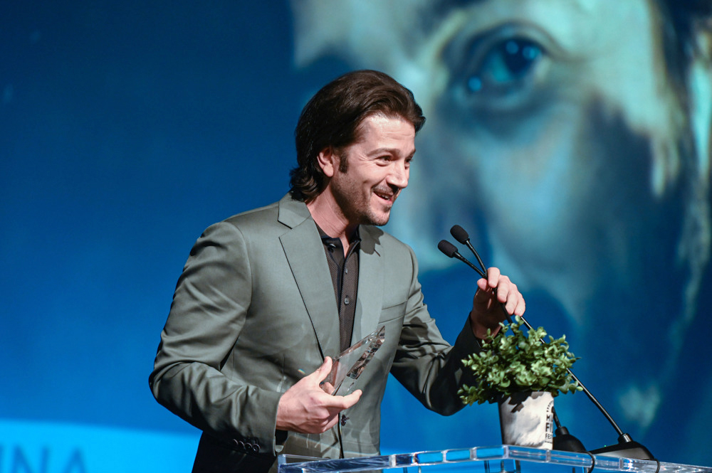 Diego Luna, talento y honestidad en la pequeña pantalla para hacer historia en los Emmy