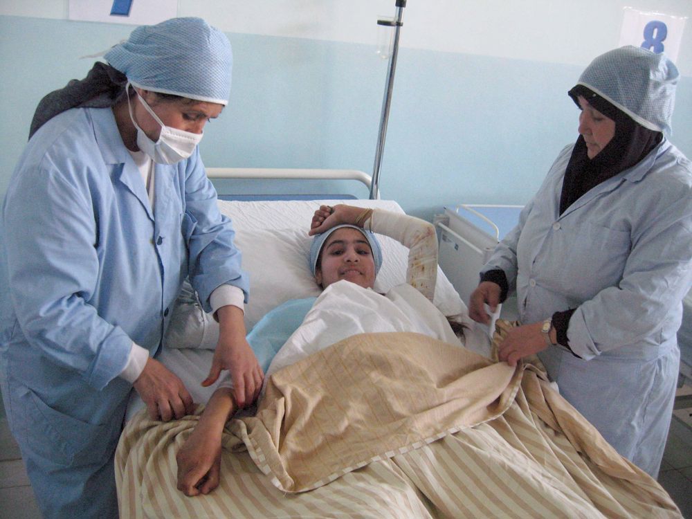 La histerectomía simple se presenta como una opción segura en el cáncer cervical temprano