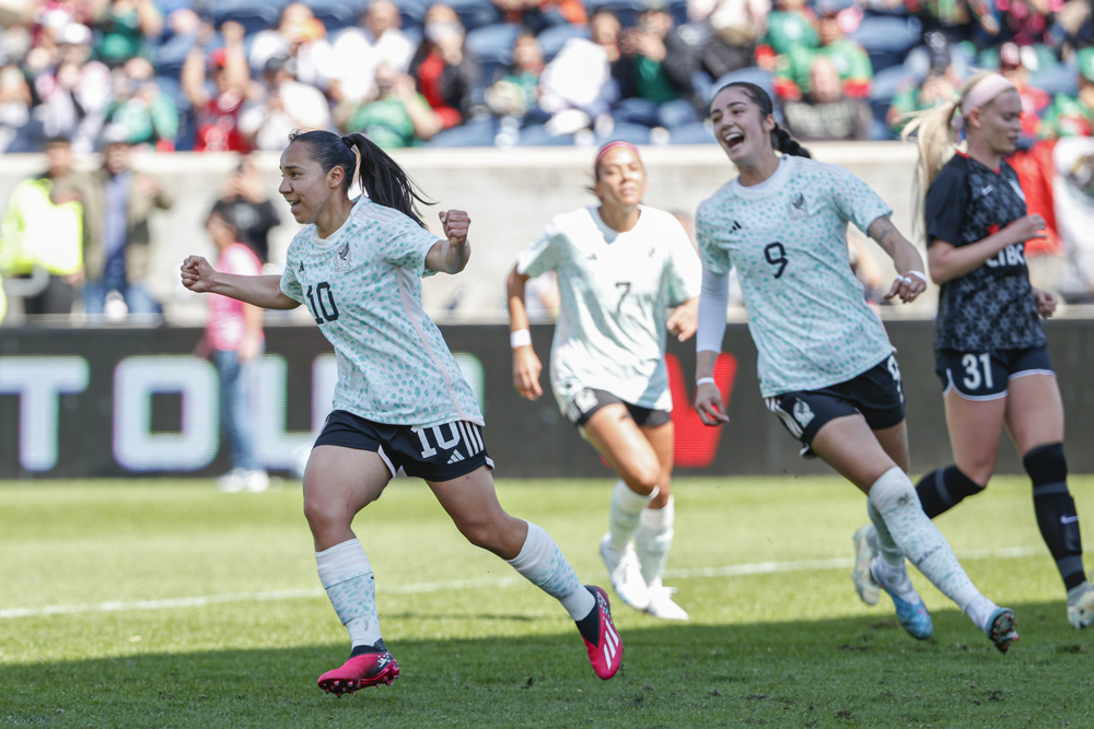 Kenti Robles y Charlyn Corral destacan en lista de México para los Juegos en San Salvador