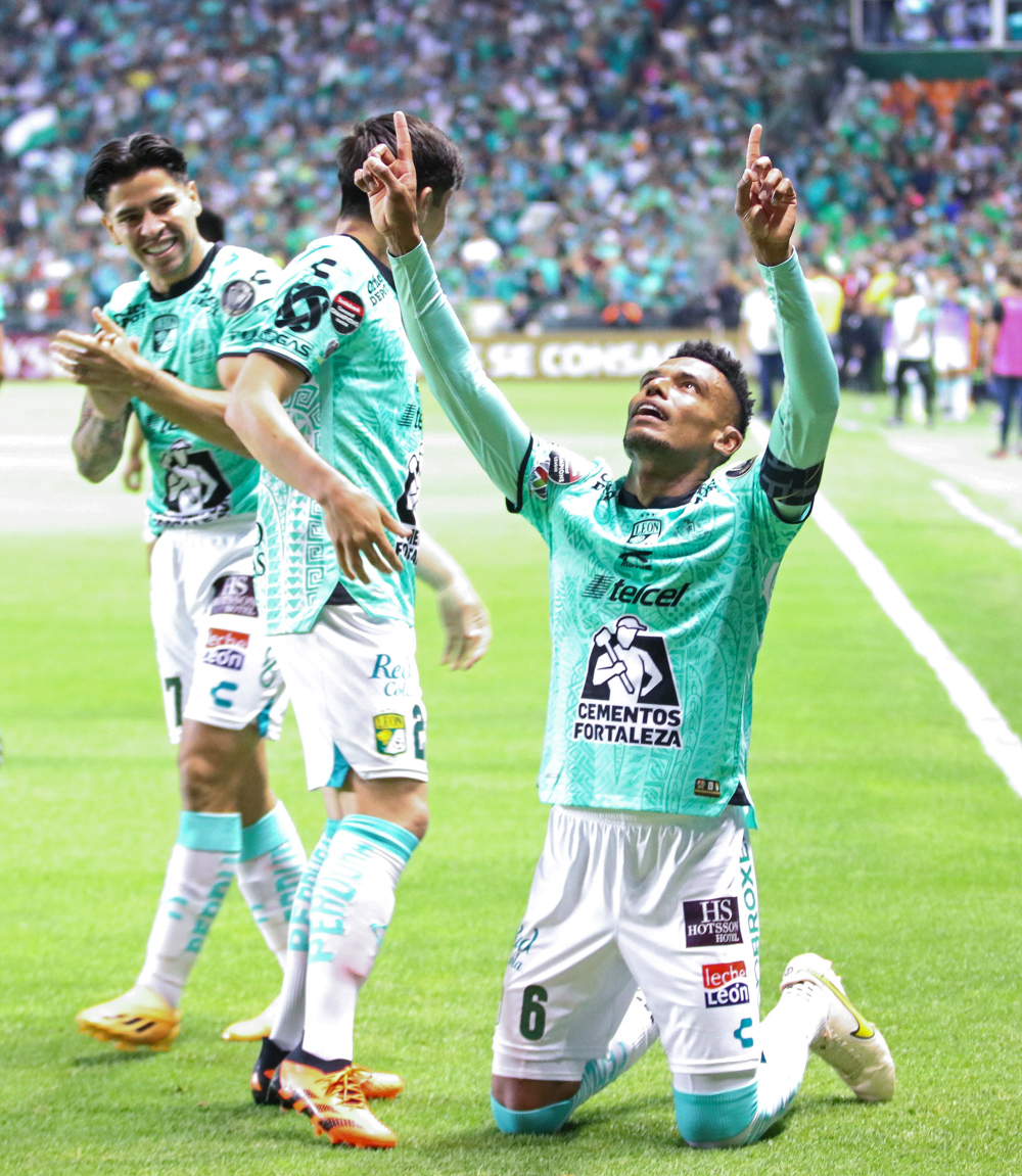 El colombiano Tesillo y el ecuatoriano Mena ponen al León cerca del título en la Concacaf