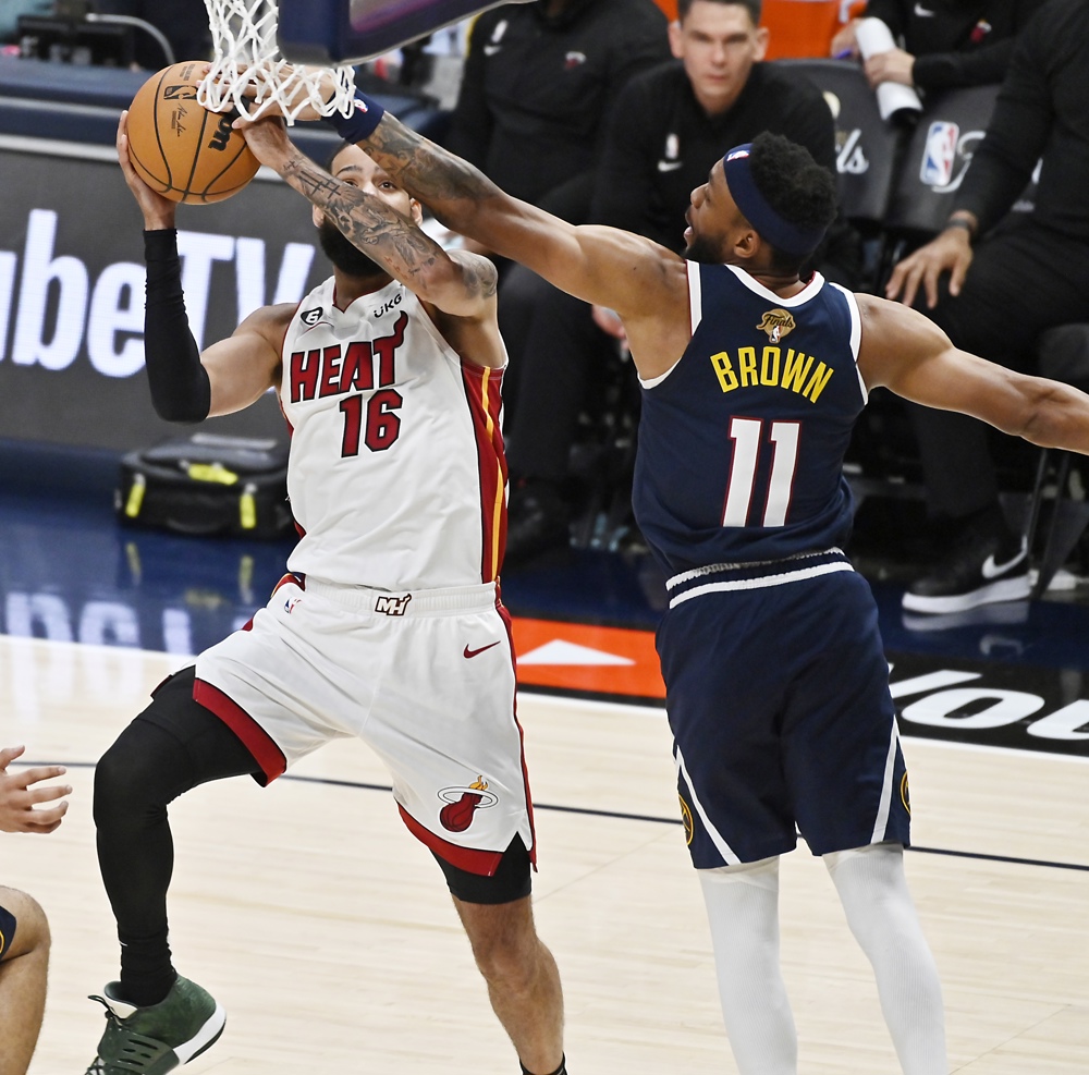 Malone: “Esto son las Finales. Que tenga que hablar de esfuerzo me preocupa enormemente”