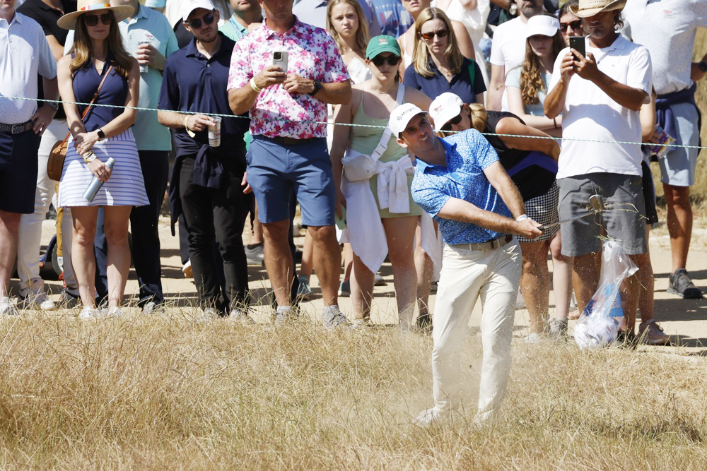 McCarthy domina en el arranque del Travelers Championship con Rahm a siete golpes