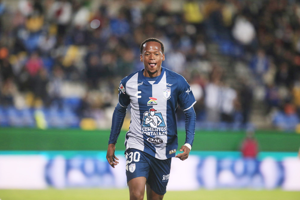 El ecuatoriano Romario Ibarra jugará cedido en el Real Oviedo