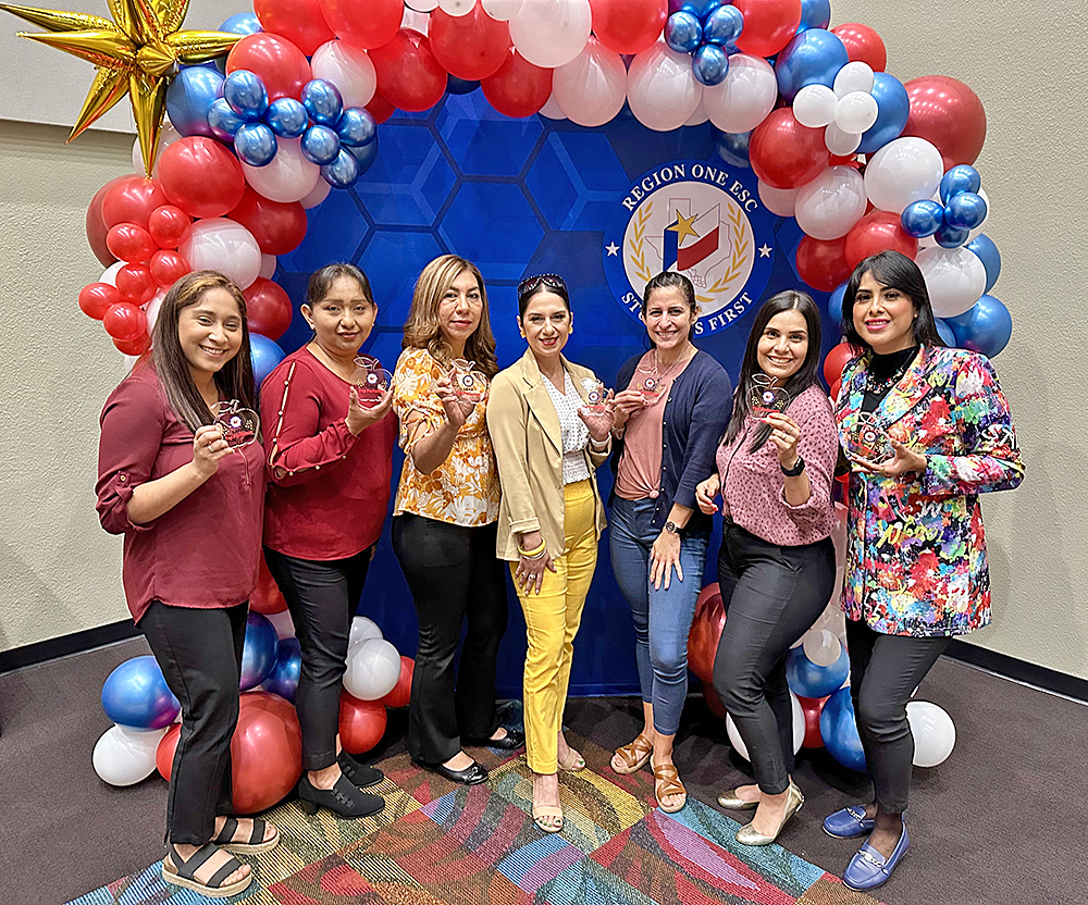 Region One ESC celebra esfuerzos de los maestros y tutores temporales