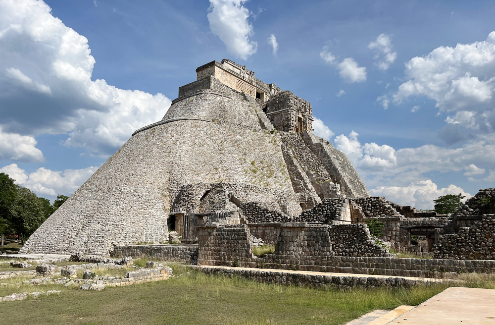 Uxmal, la ciudad prehispánica con filigrana de piedra, sigue desvelando misterios
