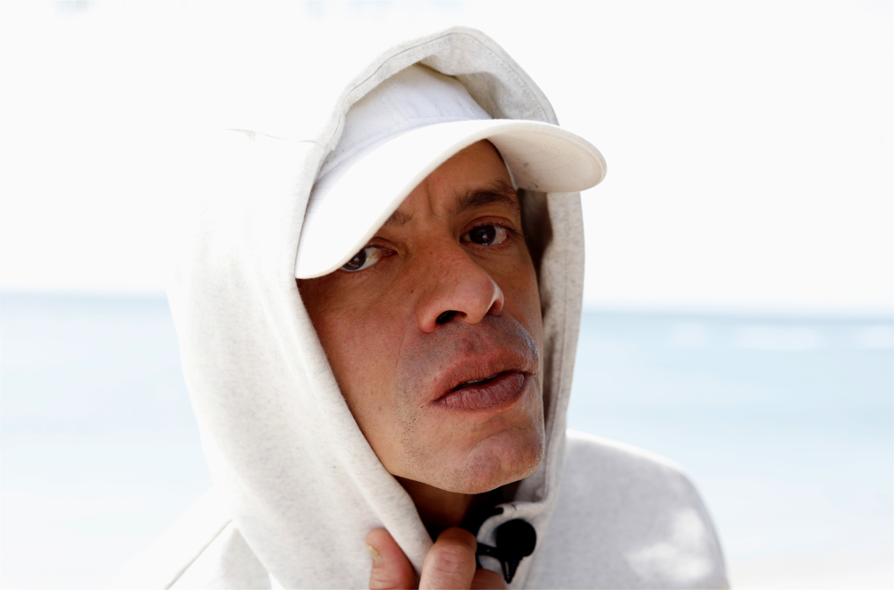Vico C regresa a la música con un disco “hecho esporádicamente” y que reclama ser premiado