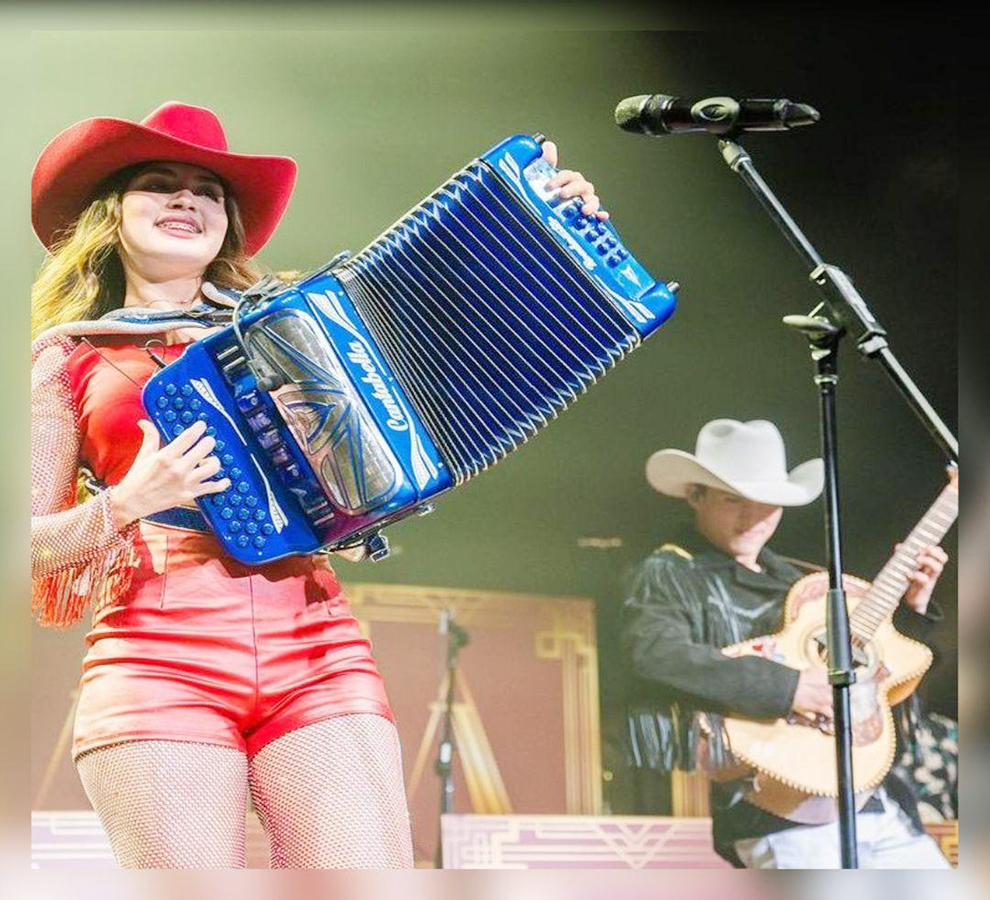 Irany anuncia espectaculares  sorpresas a sus fans