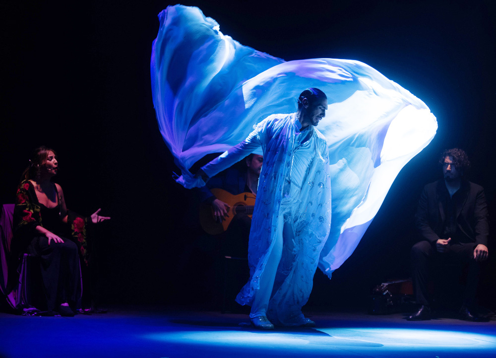 El bailaor español Amador Rojas exporta su arte flamenco a México junto al Teatro Real