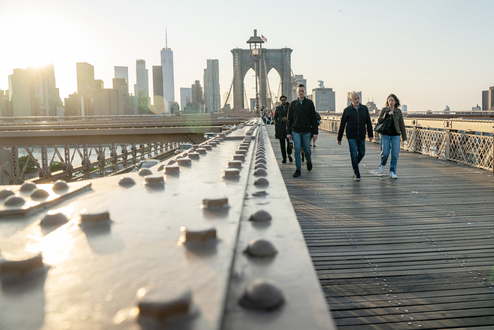 Necesidad de comunidad y sentimientos de indefensión alientan las teorías de conspiración