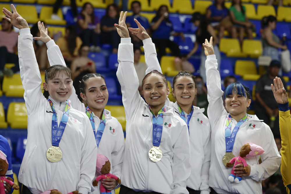 El equipo femenino de México cumple las expectativas y gana oro en gimnasia artística