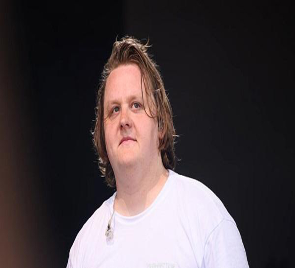 Lewis Capaldi suspende, por problemas de salud, 26 conciertos de su gira mundial