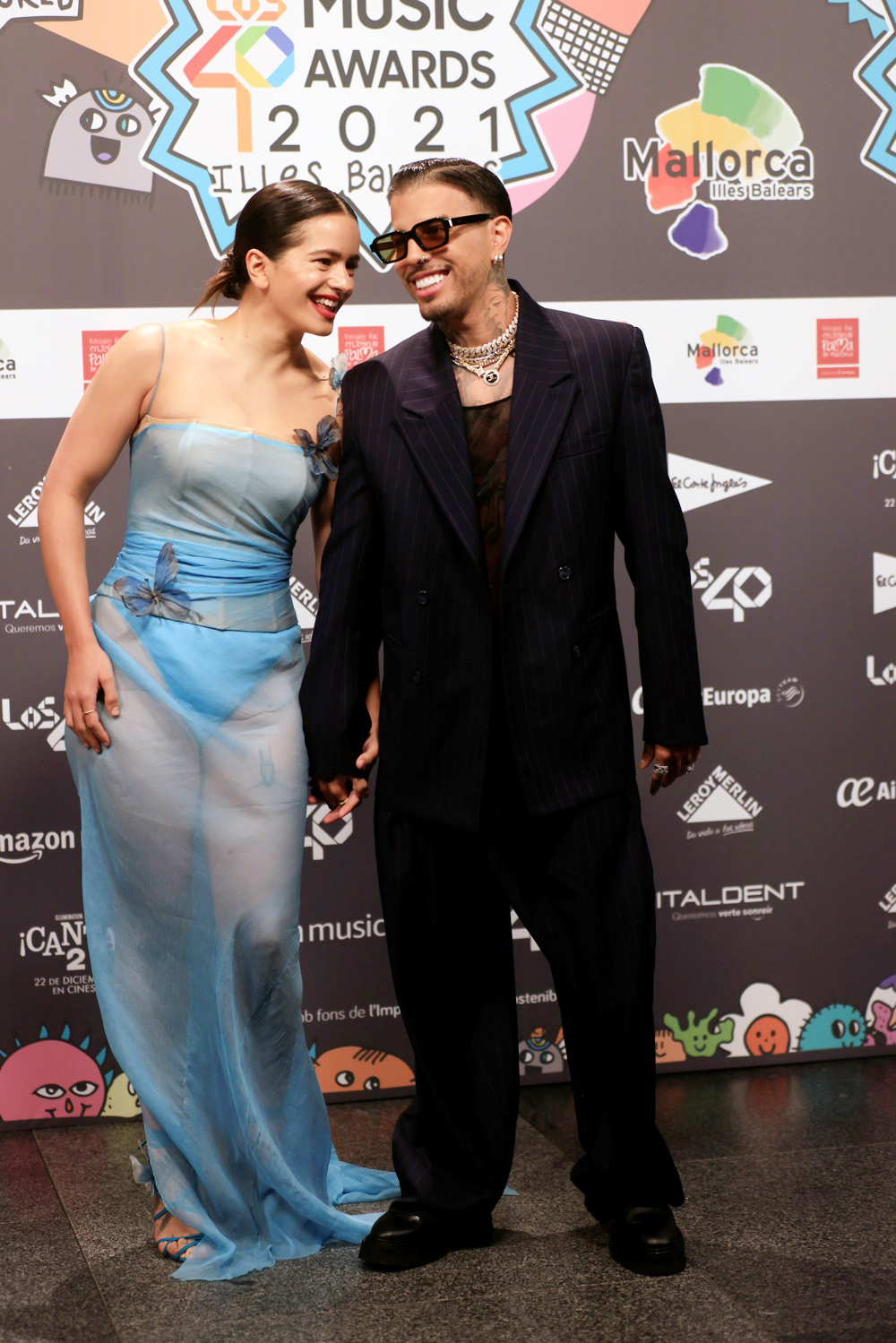 Rauw Alejandro confirma su ruptura con Rosalía y niega infidelidad