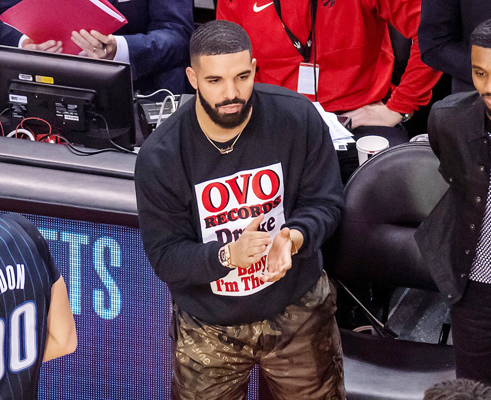 El cantante Drake es el comprador del anillo de Tupac Shakur vendido por 1 millón