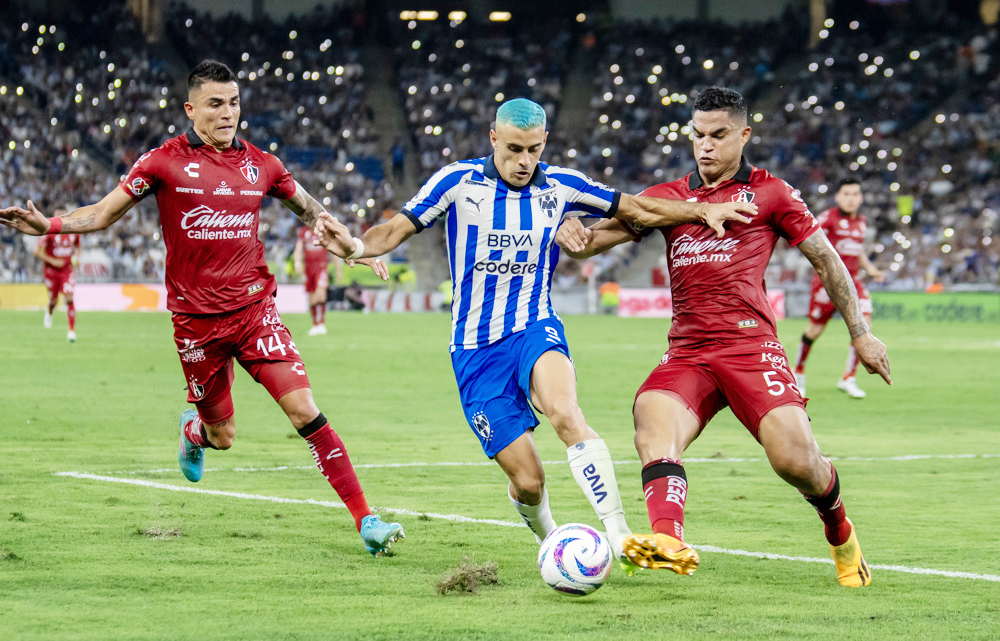 El colombiano Stefan Medina guía triunfo del Monterrey sobre el Atlas