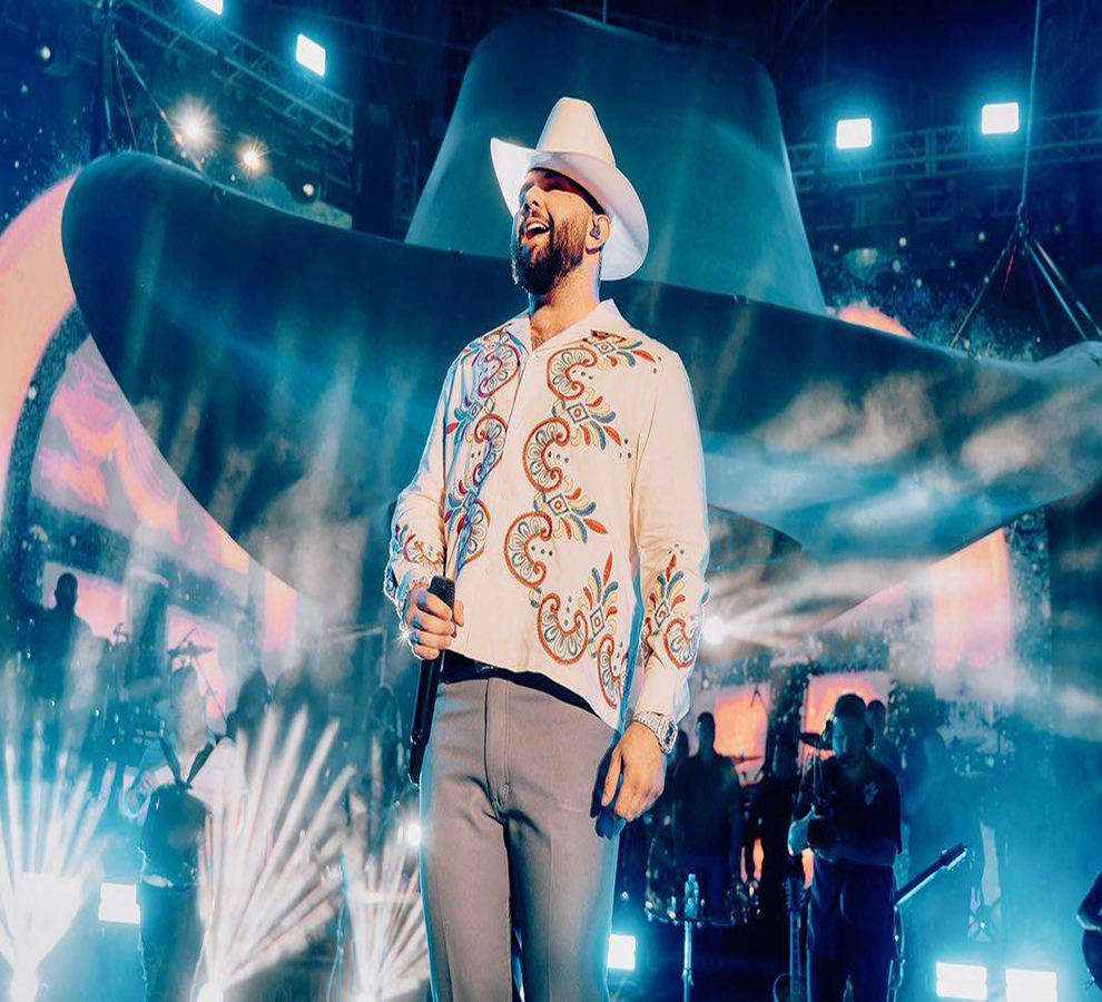 Carin León consigue cinco sold out en EE.UU con su gira “Colmillo de leche”