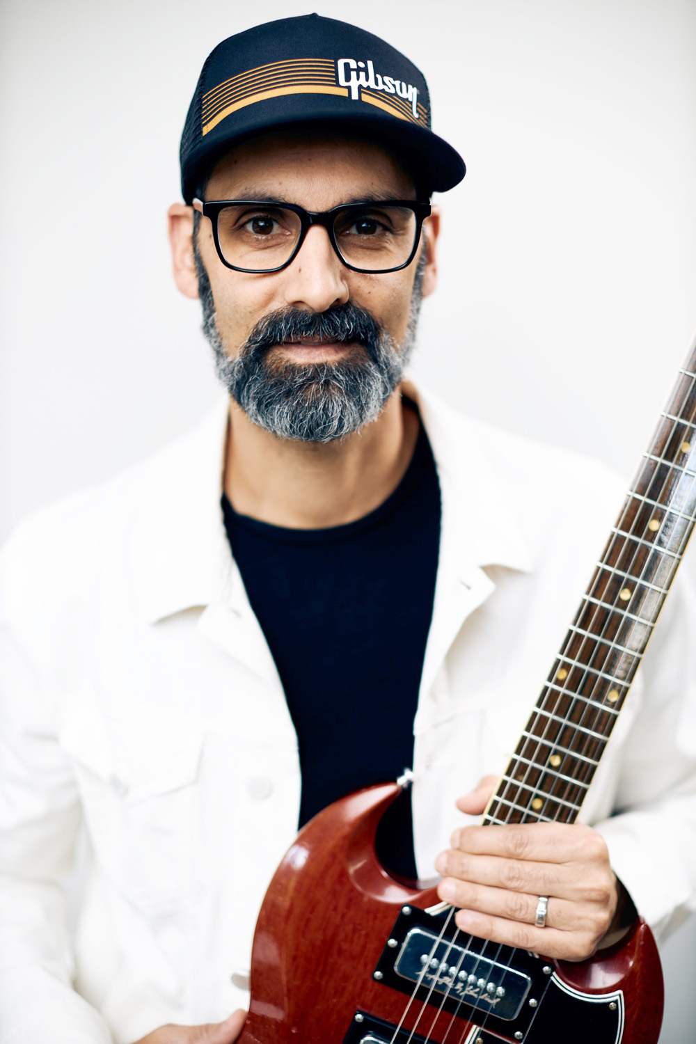 Nombran al guitarrista argentino César Gueikian CEO de los icónicos instrumentos Gibson