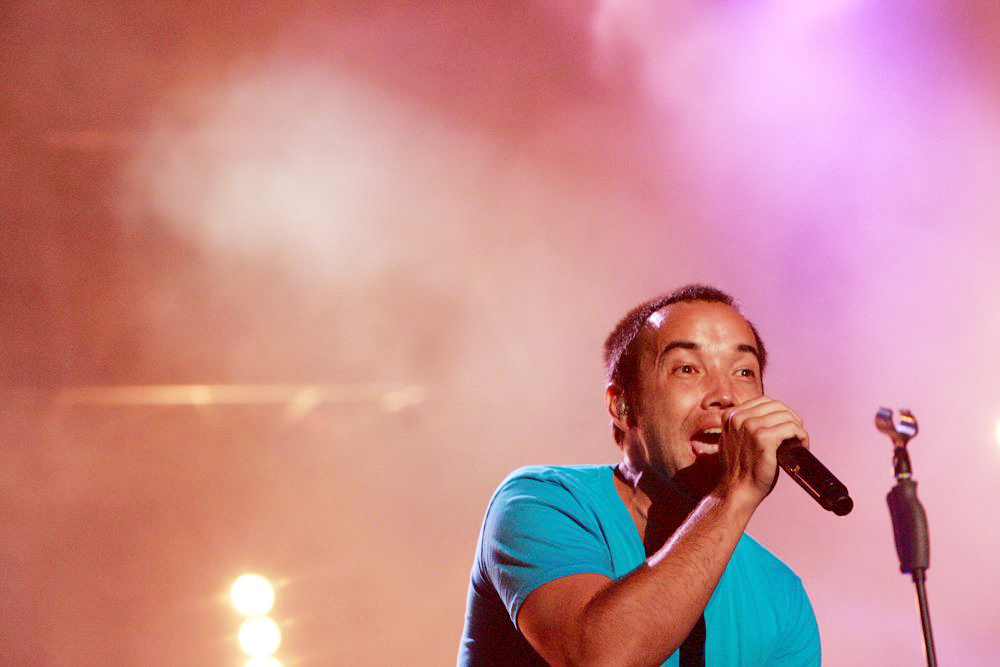 Jonathan Moly y Hoobastank celebrarán en Premios Juventud los 20 años de tema “The Reason”