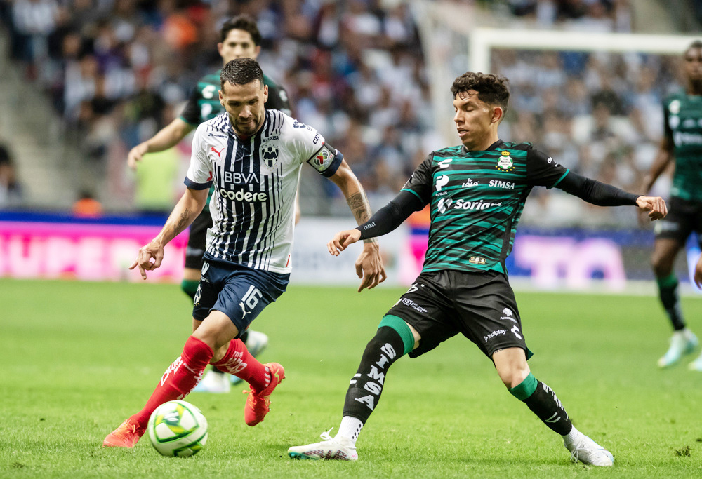 El paraguayo Ortiz deja Monterrey tras 7 años para abrir espacio al español Canales