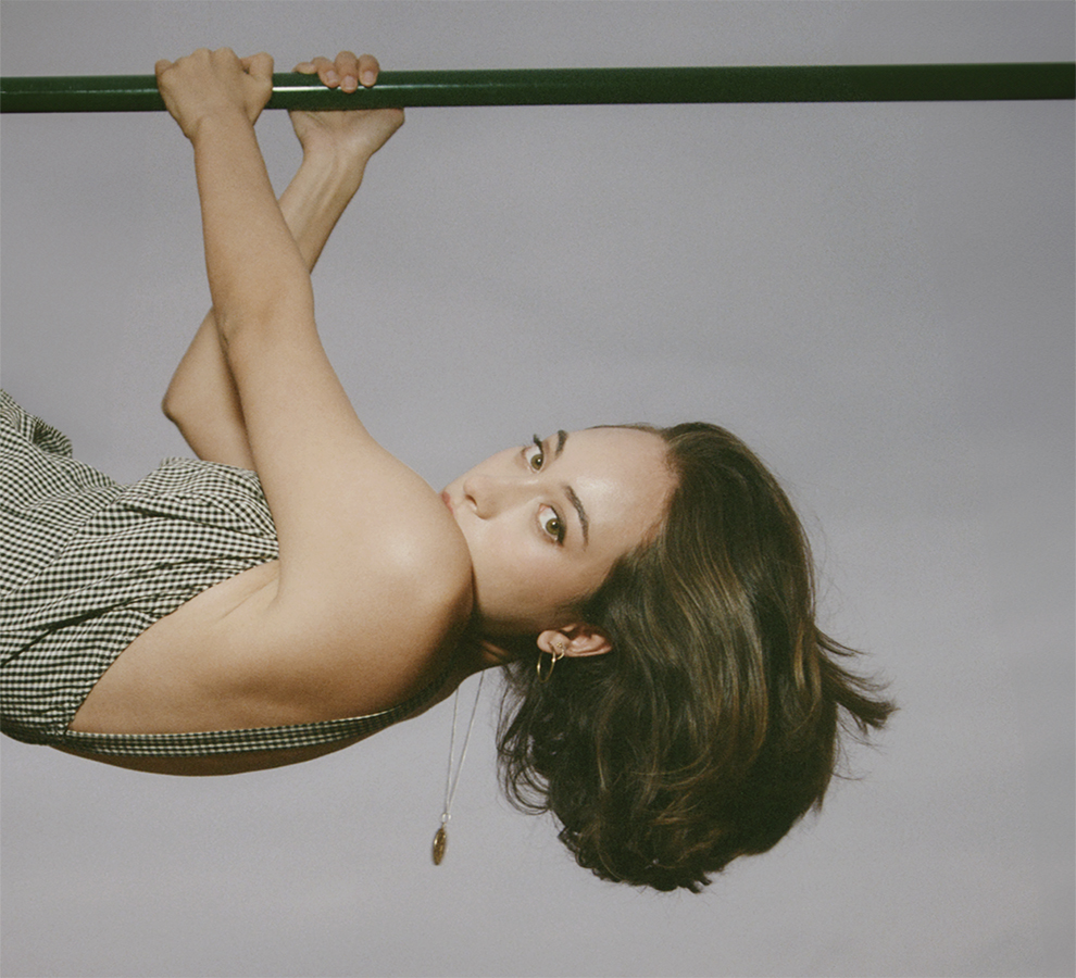 SOFÍA VALDÉS comparte su cautivador nuevo sencillo “Easy” de su próximo EP, Silvia