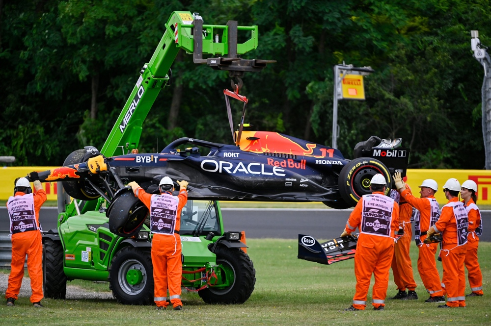 ‘Checo’ Pérez: “El accidente fue un error mío, el equipo hizo un trabajo tremendo”